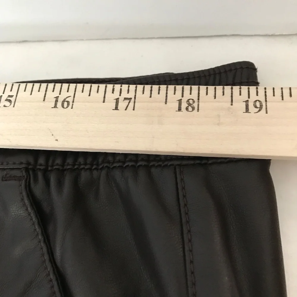 AMERICAN EAGLE Vegan Leather Stretch Cargo Pants Brown Women’s Plus Size 18